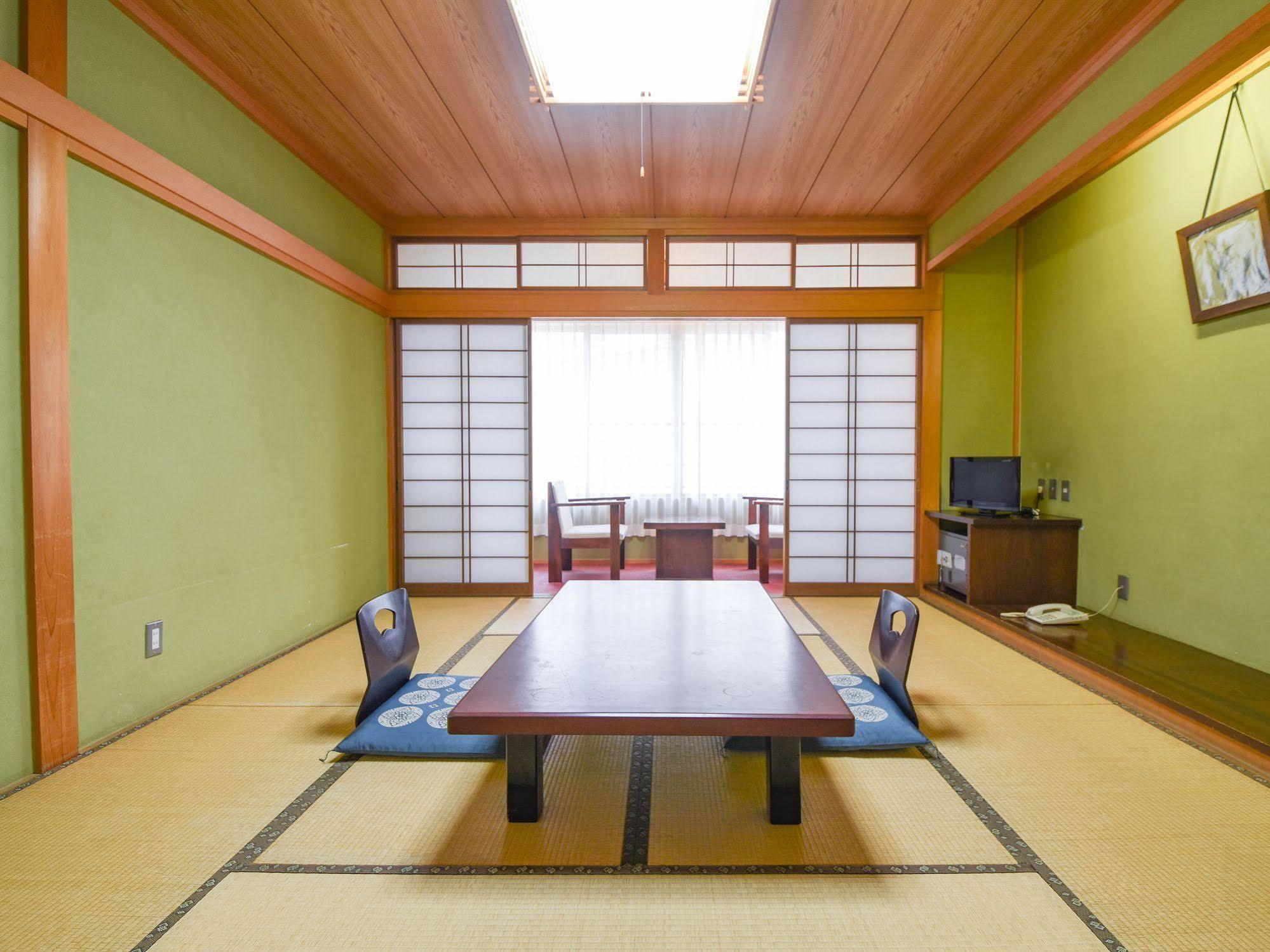 Aihokan Takayama  Exterior photo